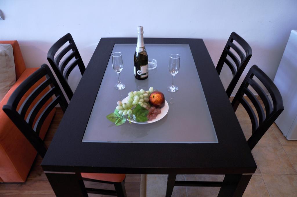 Tomi Family Apartments Sluneční pobřeží Pokoj fotografie