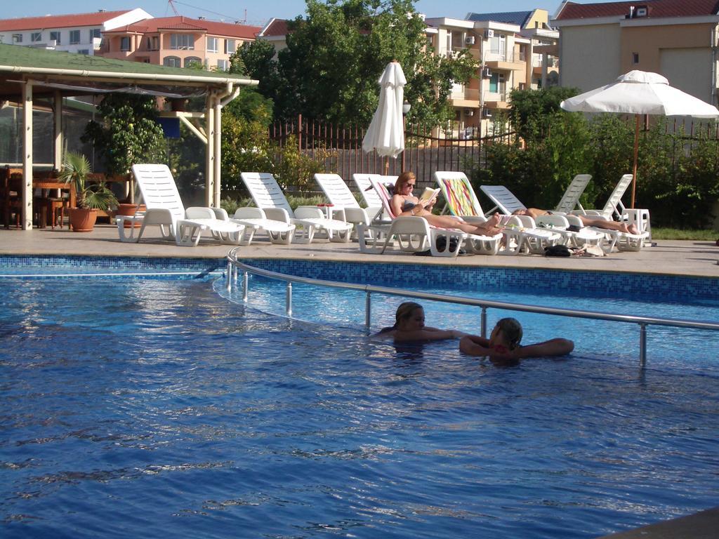 Tomi Family Apartments Sluneční pobřeží Pokoj fotografie